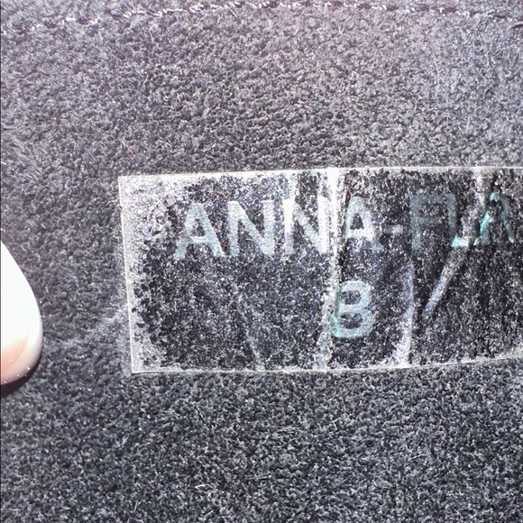 Embroidered Black Boots with Floral Design - Picture 8 of 10